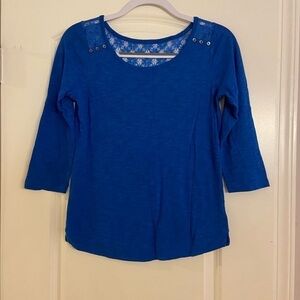 EXPRESS Women’s Top Size XS Blue Shirt Lace Flowy Soft Blouse